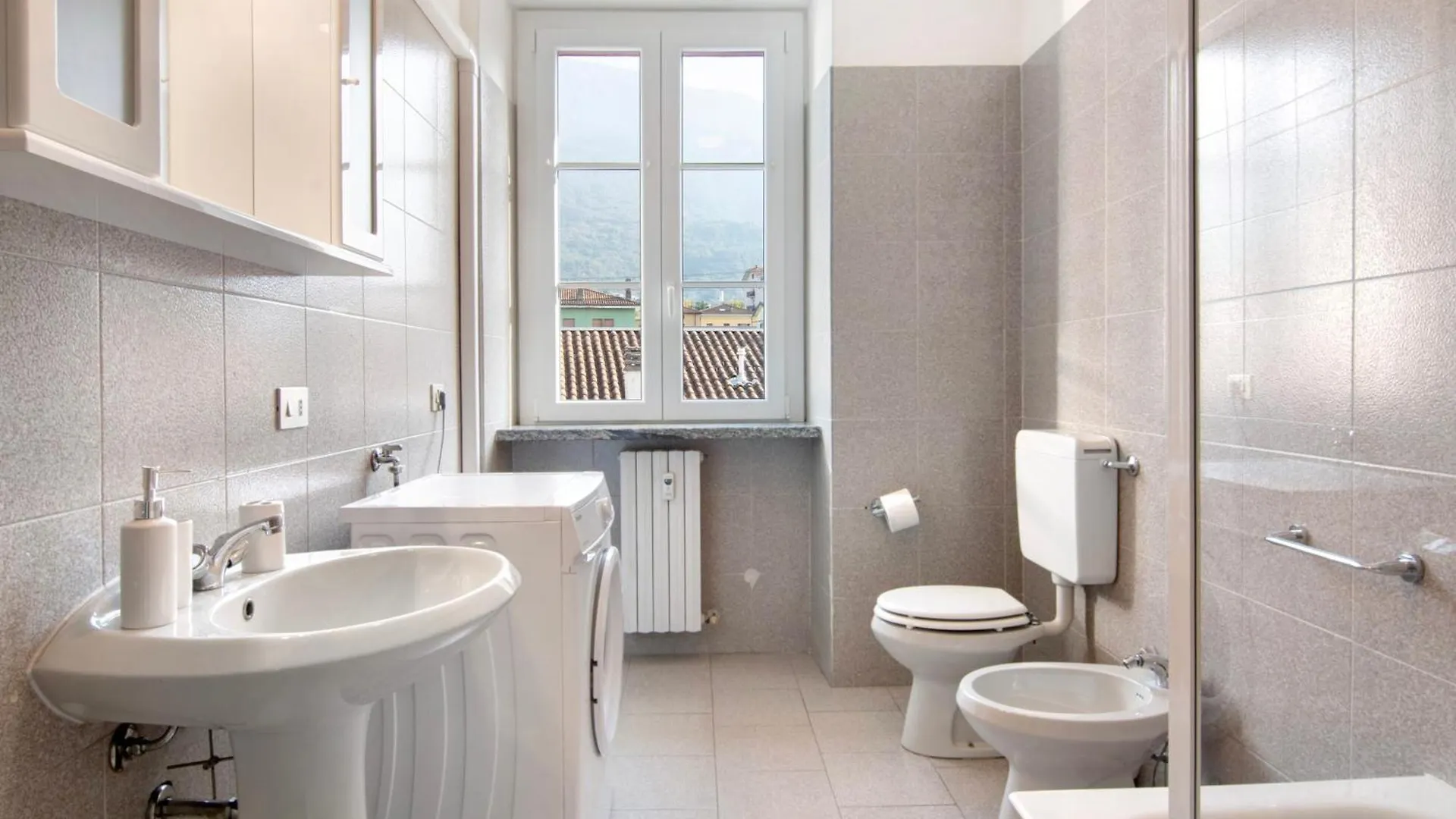 Greta House Apartment Colico