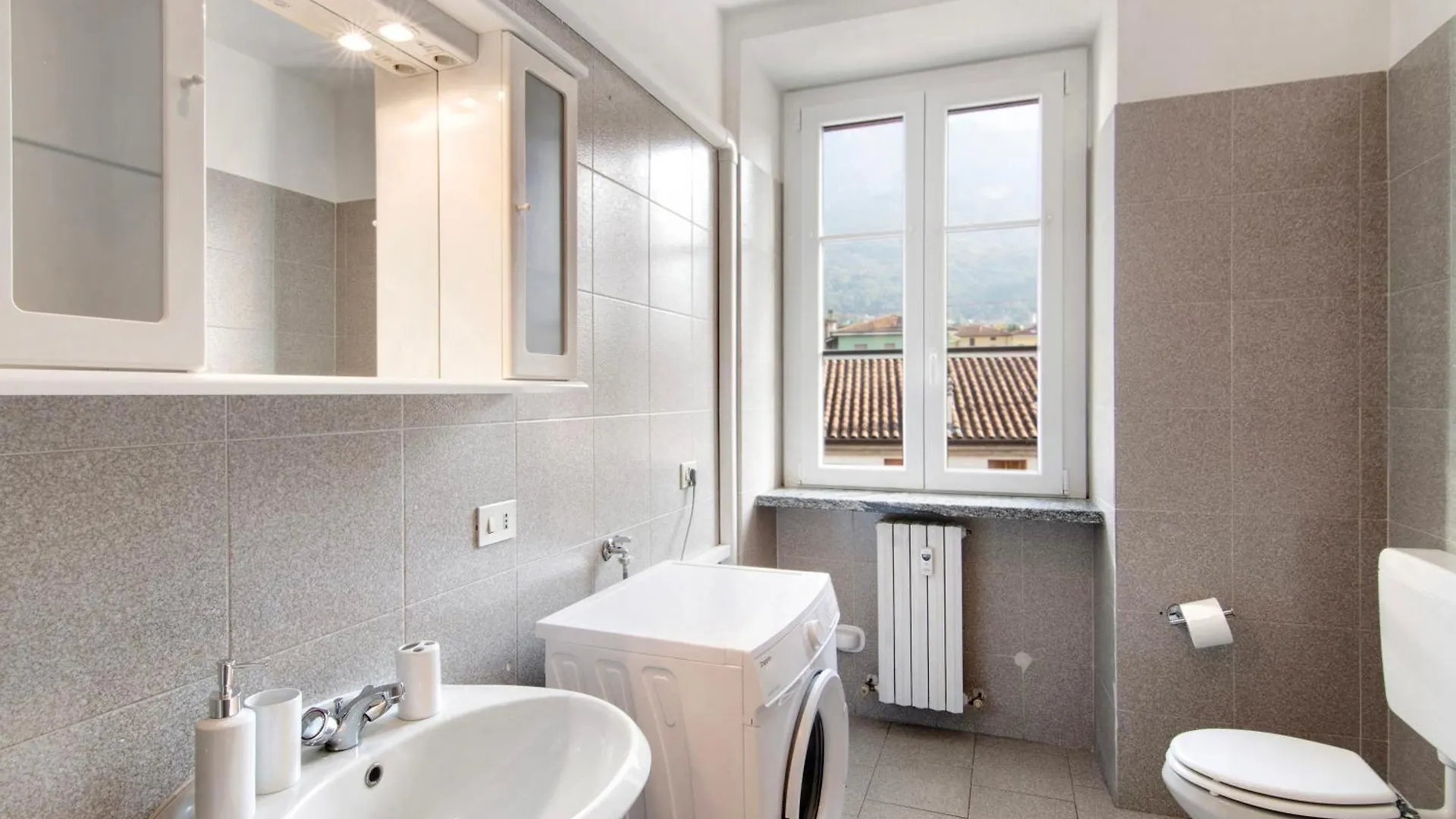 Greta House Apartment Colico